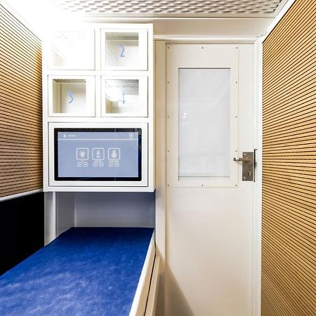Отель Resting Pods - Zzzleepandgotrn Torino Airport Казелле-Торинезе Экстерьер фото